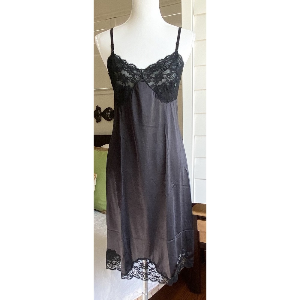 Vtg‎ Wonder Maid Black Lace Full Slip Nylon USA Size 34 Gotic Pin Up Girl Grunge